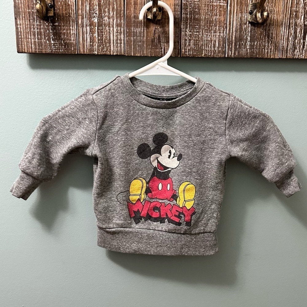 Disney Mickey Mouse Sweatshirt Pullover Size 12 months unisex Gary